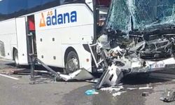 Mersin’de biri otobüs üç aracın karıştığı kaza ucuz atlatıldı