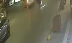 Motosiklet sürücüsünün takla attığı kaza güvenlik kamerasına yansıdı