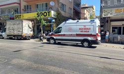 Motosikletle otomobil çarpıştı: 1 yaralı