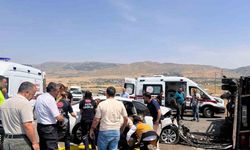 Muş-Varto yolunda feci kaza: 6 kişi yaralandı