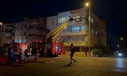 Ocakta unutulan tencere yangına sebep oldu