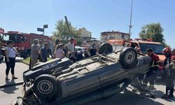 Otomobil takla attı: 2 kişi yaralandı