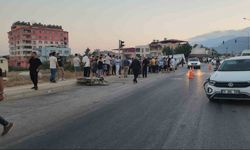 Otomobille çarpışan motosikletin sürücüsü öldü