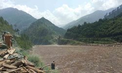Pakistan’daki sellerde son 48 saatte 351 kişi hayatını kaybetti