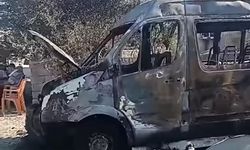 Park halindeki midibüs yandı