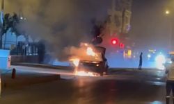 Samsun’da otomobil alev alev yandı