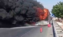 Şanlıurfa’da şehir içi yolcu otobüsü alev alev yandı