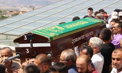 Serinlemek için girdiği denizde boğulan genç toprağa verildi