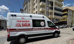 Seyir halinde motosiklet devrilirken, sürücüsü yaralandı