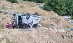 Şırnak’ta hafif ticari araç devrildi: 7 yaralı