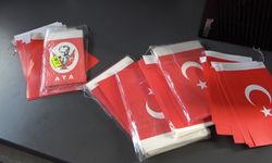 Taksim’de Türk Bayraklı duygu sömürüsüne polis engeli