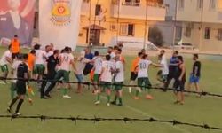 Tarsus’ta futbol turnuvasında kavga: Futbolcular tekme tokat birbirine girdi