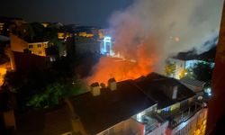 Tavşanlı’da kuaför dükkanında yangın