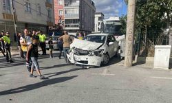 Tekirdağ’da kamyonet otomobille çarpıştı: 2 yaralı