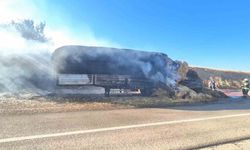Tekirdağ’da yanan araçtaki alevler önce tarlaya, sonra tıra sıçradı