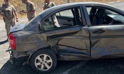 Varto’da otomobiller çarpıştı: 8 yaralı