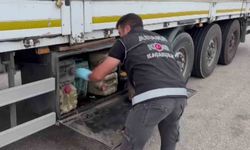 Yedek yakıt bidonunda 4 milyon TL değerinde kaçak telefon çıktı