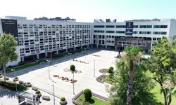 Antalya Büyükşehir Belediyesine yönelik rüşvet ve yolsuzluk soruşturmasında 8 kişi tutuklandı