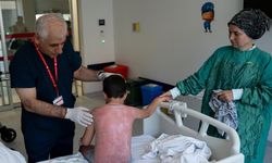 Hatay'ın Kırıkhan ilçesi Bektaşlı Mahallesi'ndeki ormanlık alanda henüz belirlenemeyen nedenle yangın çıktı.  İhbar üzer