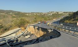 Aydın'da yol çöktü