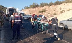 Adıyaman'da işçileri taşıyan minibüs devrildi