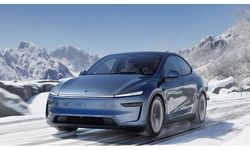 Tesla fiyatlarını yarı yarıya düşürdü