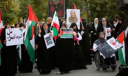 Tahran'da sağlık çalışanları Gazze'deki soykırımını protesto etti
