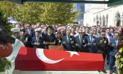 Savcı Ercan Kayhan son yolculuğuna uğurlandı: Kızı ve oğlu gözyaşlarını tutamadı