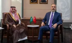 Dışişleri Bakanı Fidan mevkidaşı bin Ferhan ile görüştü