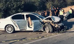 2 otomobil çarpıştı: 3 yaşındaki ikiz kardeşler hayatını kaybetti