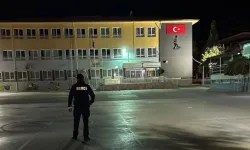 Okulda çıplak dolaşan bekçiye soruşturma