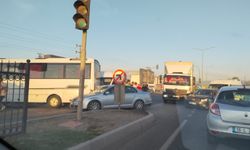 Bursa'da işçi servisi ve minibüs çarpıştı: 4 kişi yaralandı