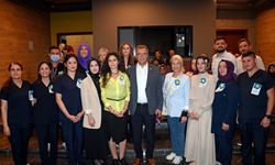 Bursa'da alzheimer gününde, asırlık çınarlar unutmadıkları böyle kanıtladı