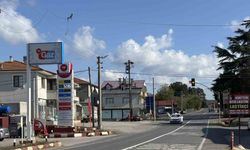 Alkollü sürücünün çarptığı yayayı zıplaması kurtardı