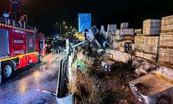 Amasya’da tanker devrildi: 1 yaralı