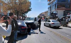 Ankara’da ticari araç ile otomobil çarpıştı: 2 yaralı