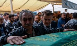 Anne, baba ve oğullarına yürek burkan veda