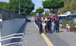 Antalya’da 1’i turist 3 kişiyi yaralayan motosikletli şüpheliler yakalandı