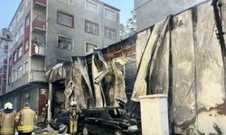 Bağcılar’da oto tamircisinde korkutan yangın