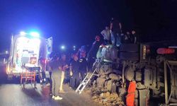 Balıkesir’de tır kazası: Sürücü ekipler tarafından kurtarıldı