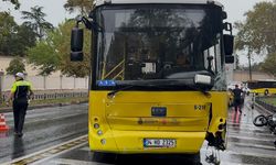 Beşiktaş’ta İETT otobüsü motosiklete ve taksiye çarptı: 1 yaralı