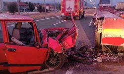 Bolu’da otomobil tıra çarptı: 1 yaralı
