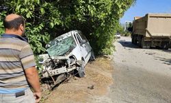Burdur’da otomobil ile kamyon çarpıştı: 1 ölü