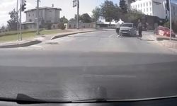 Çanakkale’de yol verme kavgası araç kamerasına yansıdı