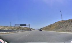 Denizli-Aydın otoyolunda ters yönü kullanan sürücü trafikteki insanların canını hiçe saydı