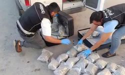 Dronla takip edilen minibüsten 35 kilo uyuşturucu çıktı