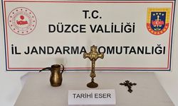 Düzce’de kaçakçılara göz açtırılmıyor: Çok sayıda makaron, tütün ve tarihi eser ele geçirildi