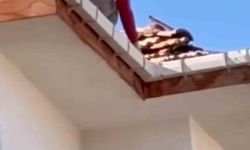 Elazığ’da çatıda tehlikeli çalışma