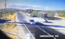 Elazığ’da trafik kazası güvenlik kamerasına yansıdı