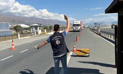 Erzincan’da "Düzensiz Göç ile Mücadeleye yönelik Huzur Uygulaması" yapıldı
